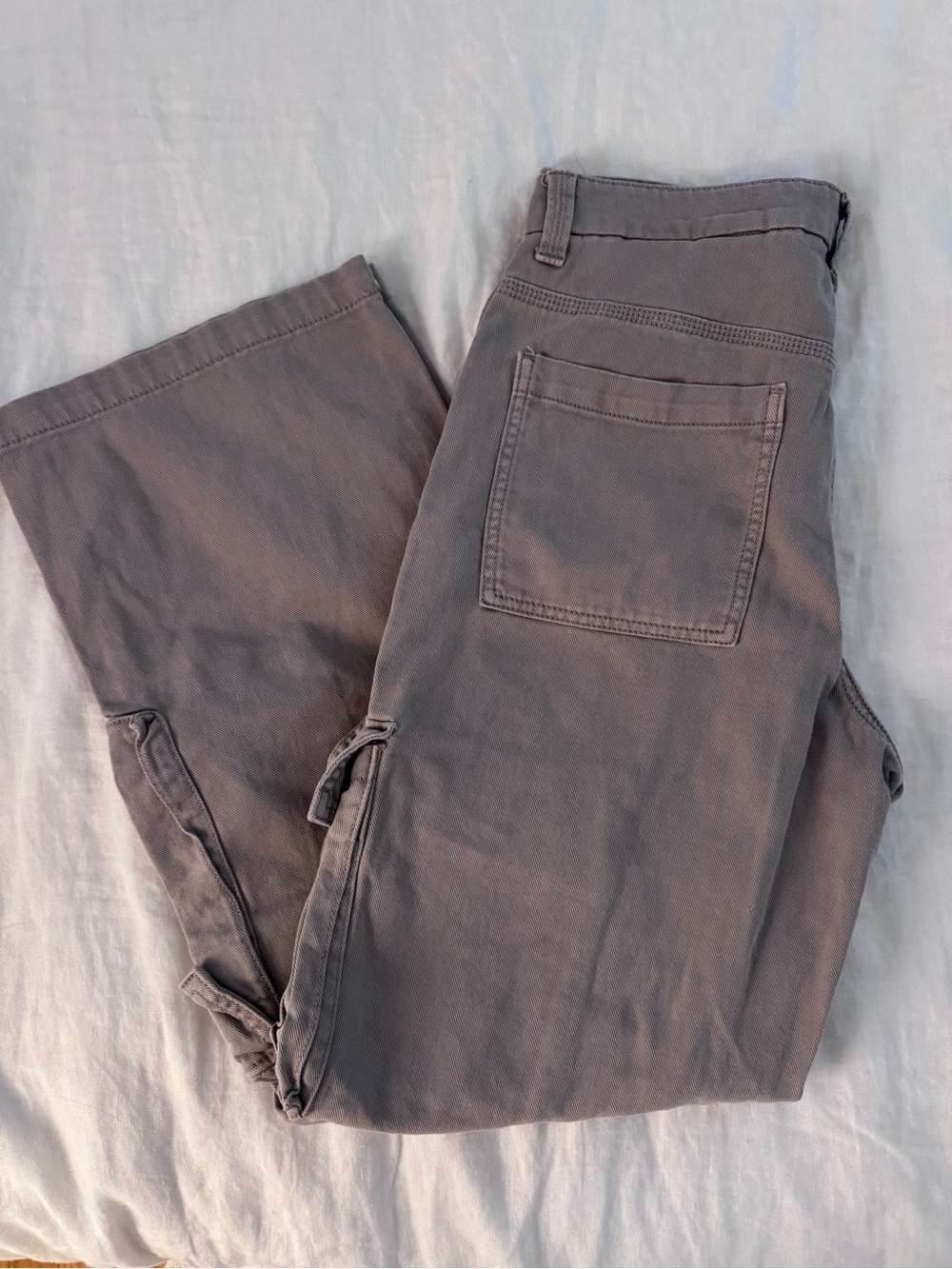 H&M Women’s Gray Cargo Pants